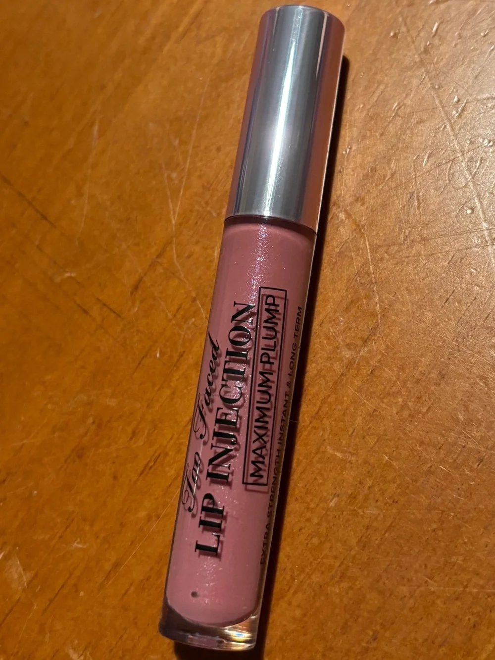 Too Faced Lip Injection Maximum Plump Lip Plumper A La Mode